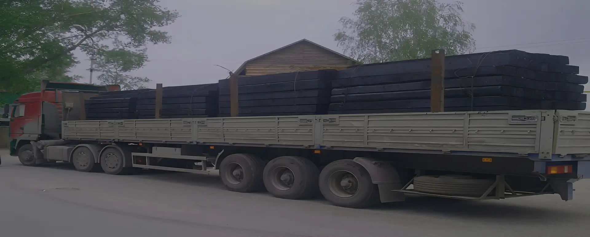 Сервис от транспортной компании по доставке шпал по России из Хлевного автотранспортом